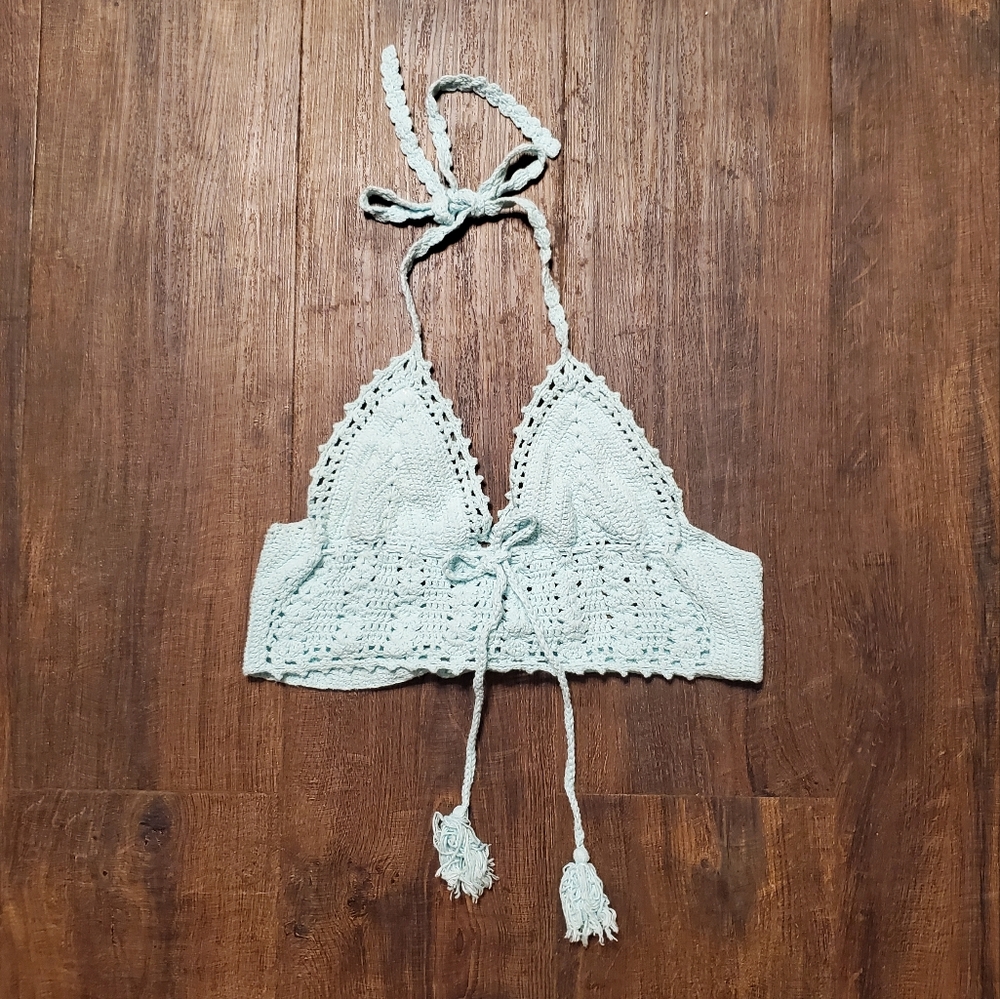 Kendall and Kylie S Knit Crochet Top Crop Halter Beach Boho Festival